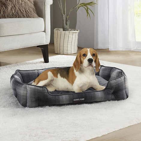 Kirkland Signature Tufted Cuddler Pet Bed, Gray Ombre Plaid