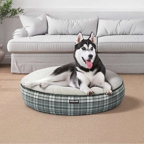 40” Round Nest Pet Bed, Grey Plaid