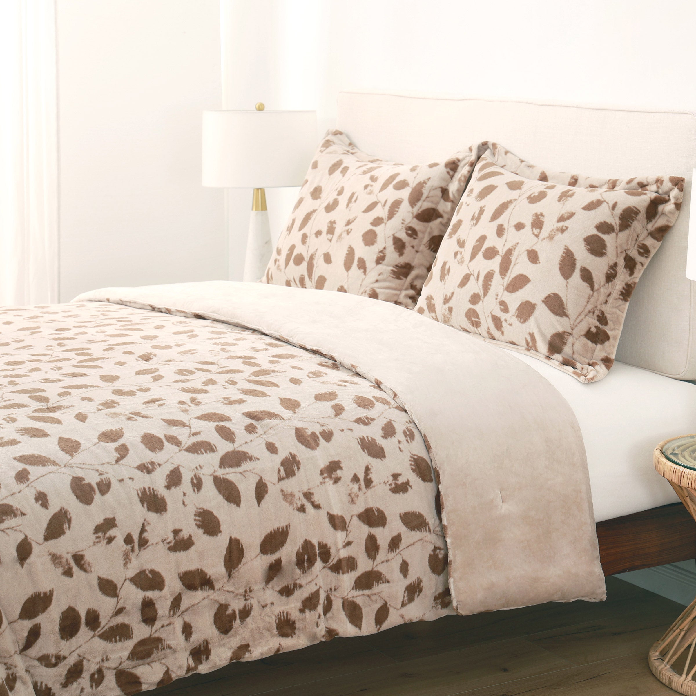 Botanical Lunasoft Comforter Set