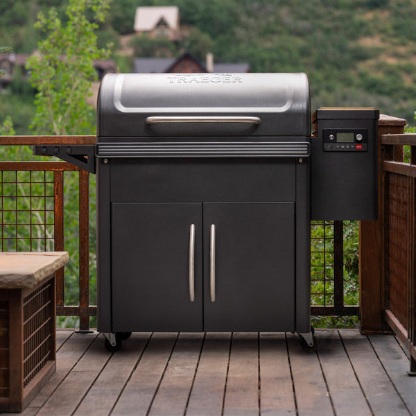 Traeger Silverton XL Pellet Grill