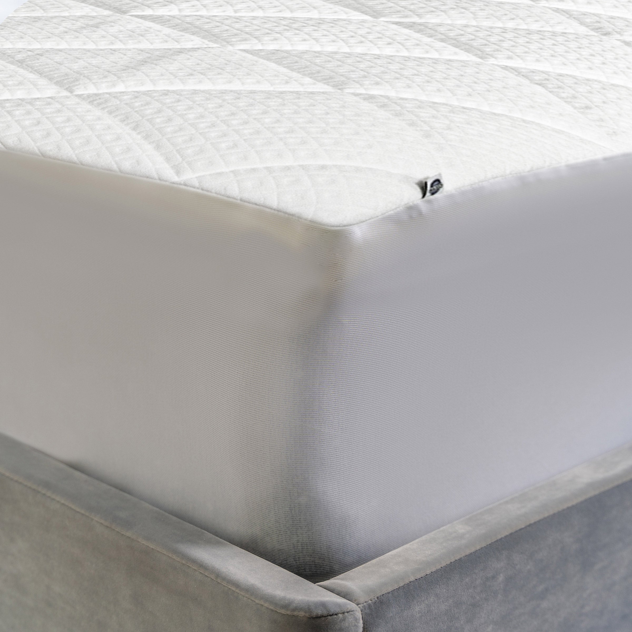 Sealy Sterling Collection Cool Comfort Mattress Protector